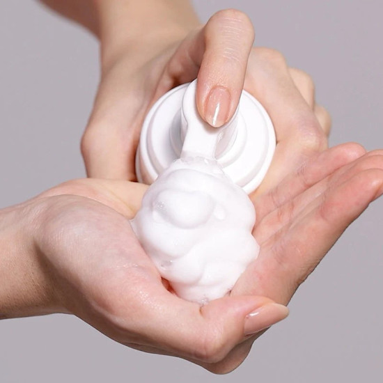 ETUDE Soon Jung Whip Cleanser – почистваща пяна с пантенол